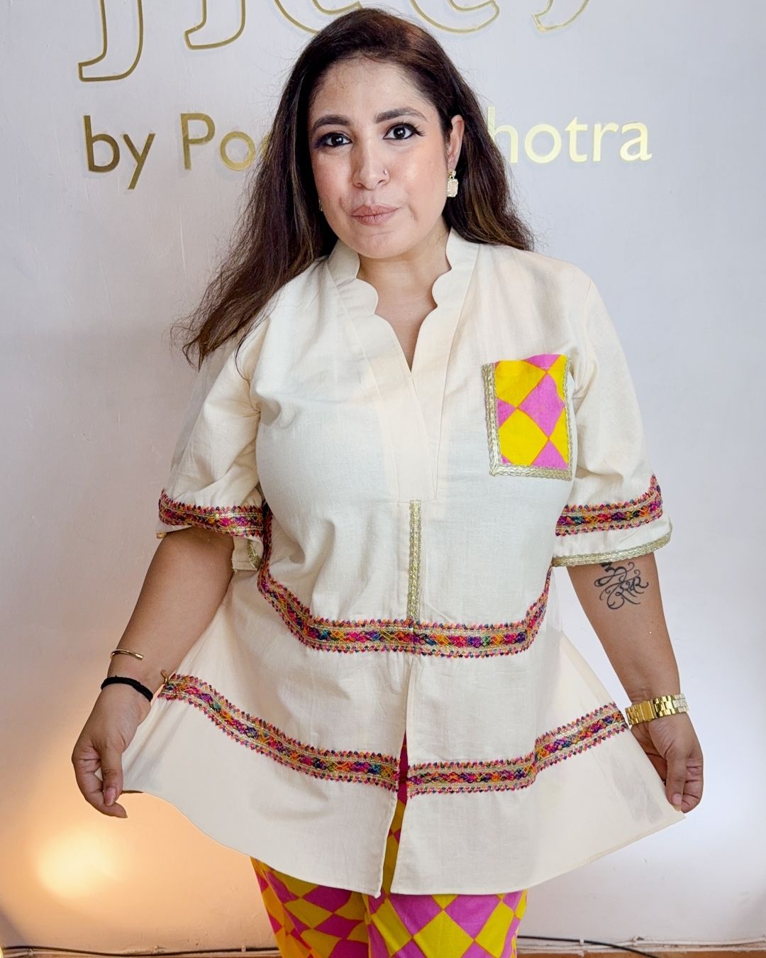 Gulabi phulkari kurta set