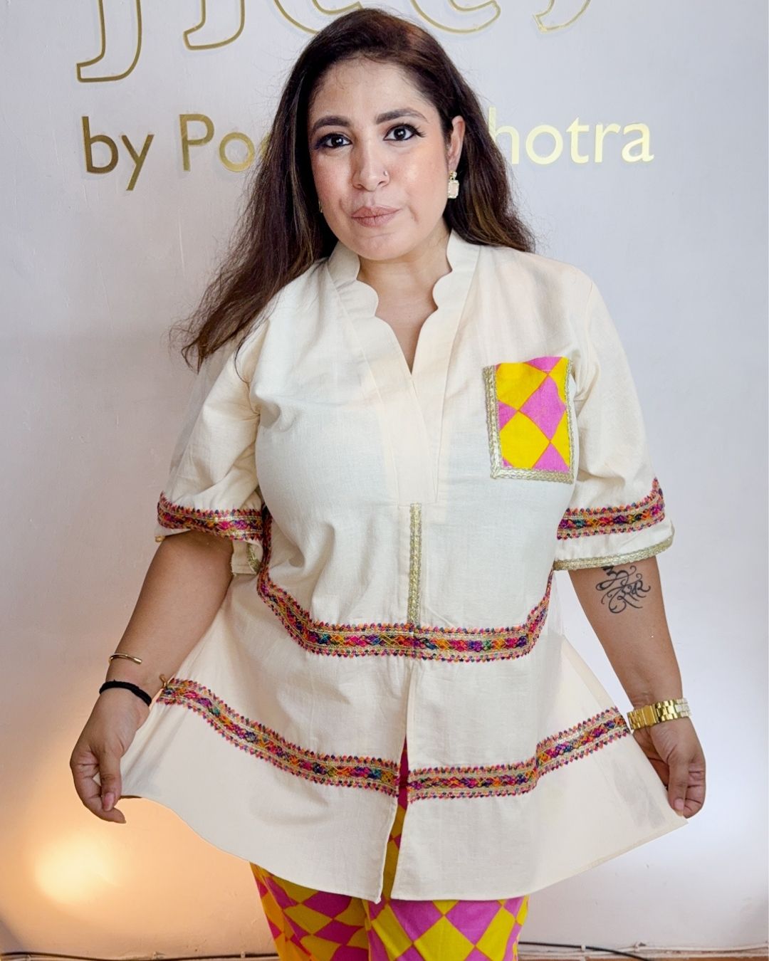 Gulabi phulkari kurta set