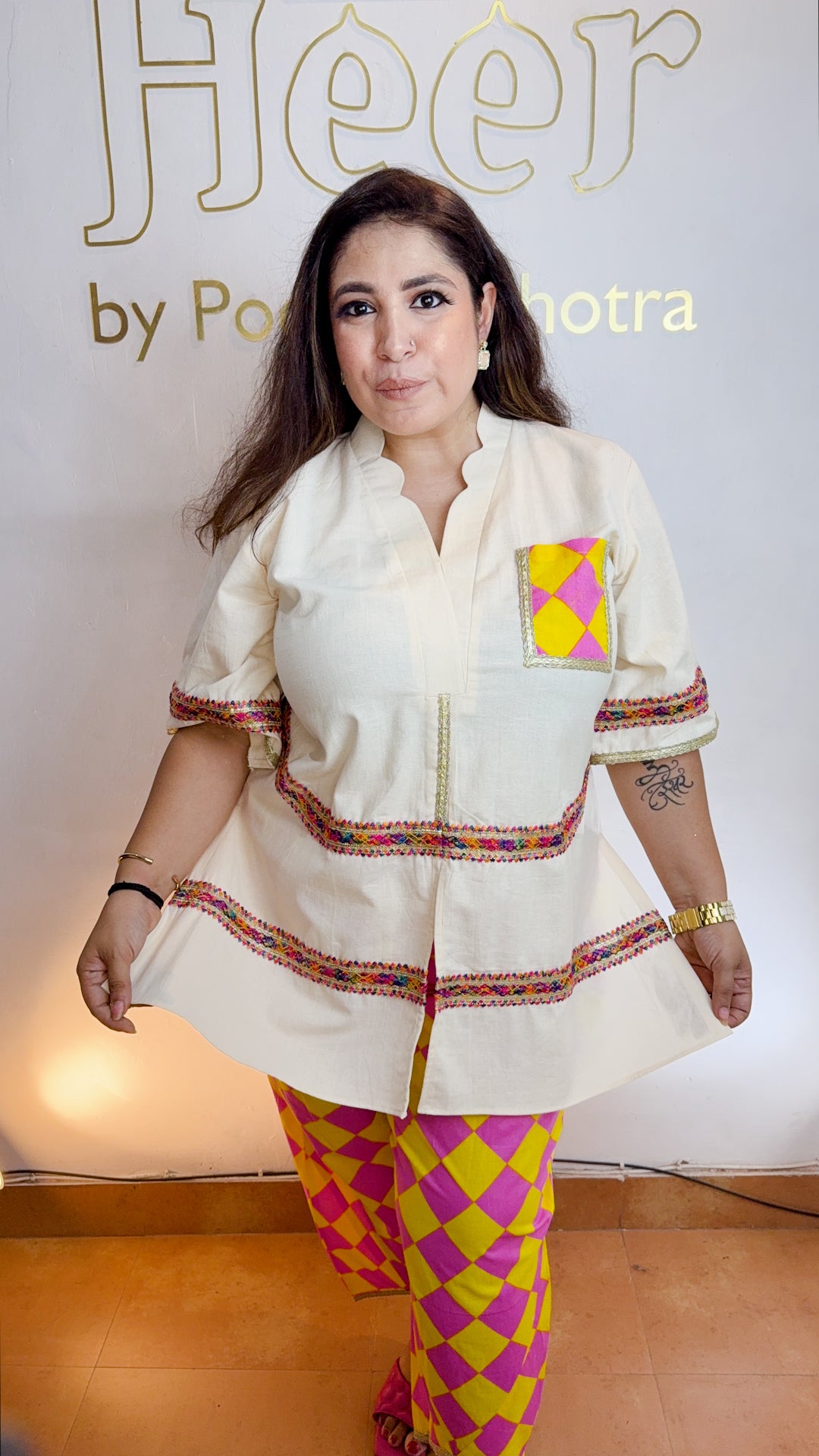 Gulabi phulkari kurta set